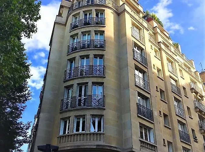 Romantic Nest * Paris