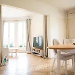 Romantic Nest *