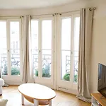 Romantic Nest * Parigi