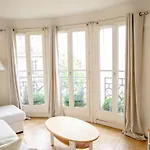 Lägenhet Romantic Nest